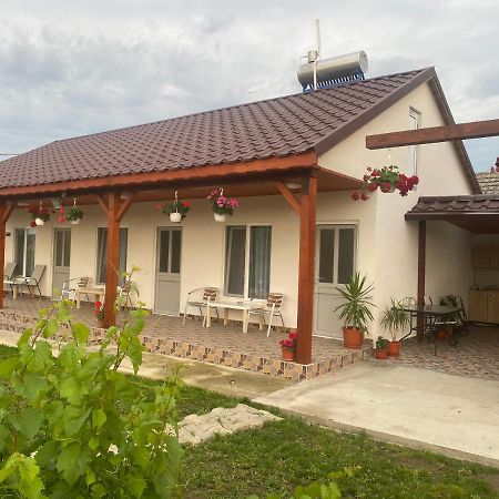 ואדו Houses By The Sea מראה חיצוני תמונה